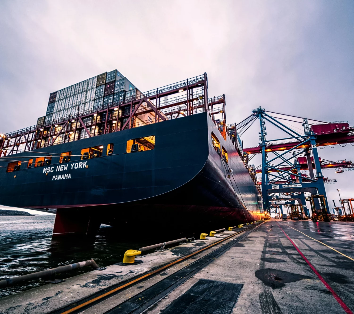 Trade worldwide · Trading